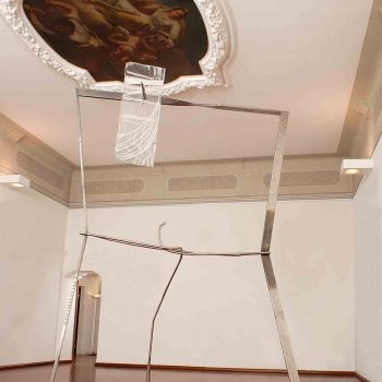 Fermar l’aria, 2007, acciaio inox satinato brunito spazzolato, plexiglas trattato, 320 x 200 x 170 cm ca foto A.Valentini